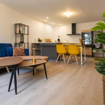 Loudunbnb Apartman *